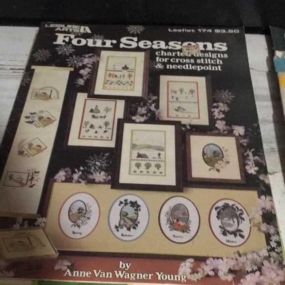 Vintage crochet, cross stitch, needlepoint, and quilting booklets ‘70’s and 80’s - Picture 2 of 16